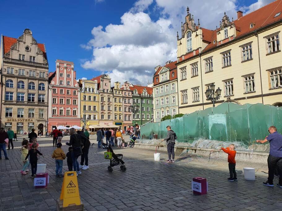 Apartamento Rynek Pod Fredra Breslavia Exterior foto